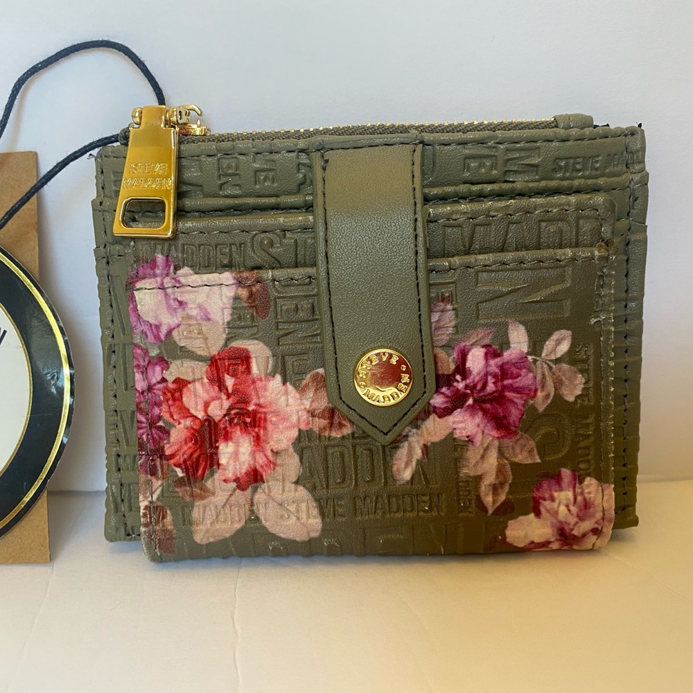 Steve Madden Floral Embossed Card Case Wallet – New With Tags